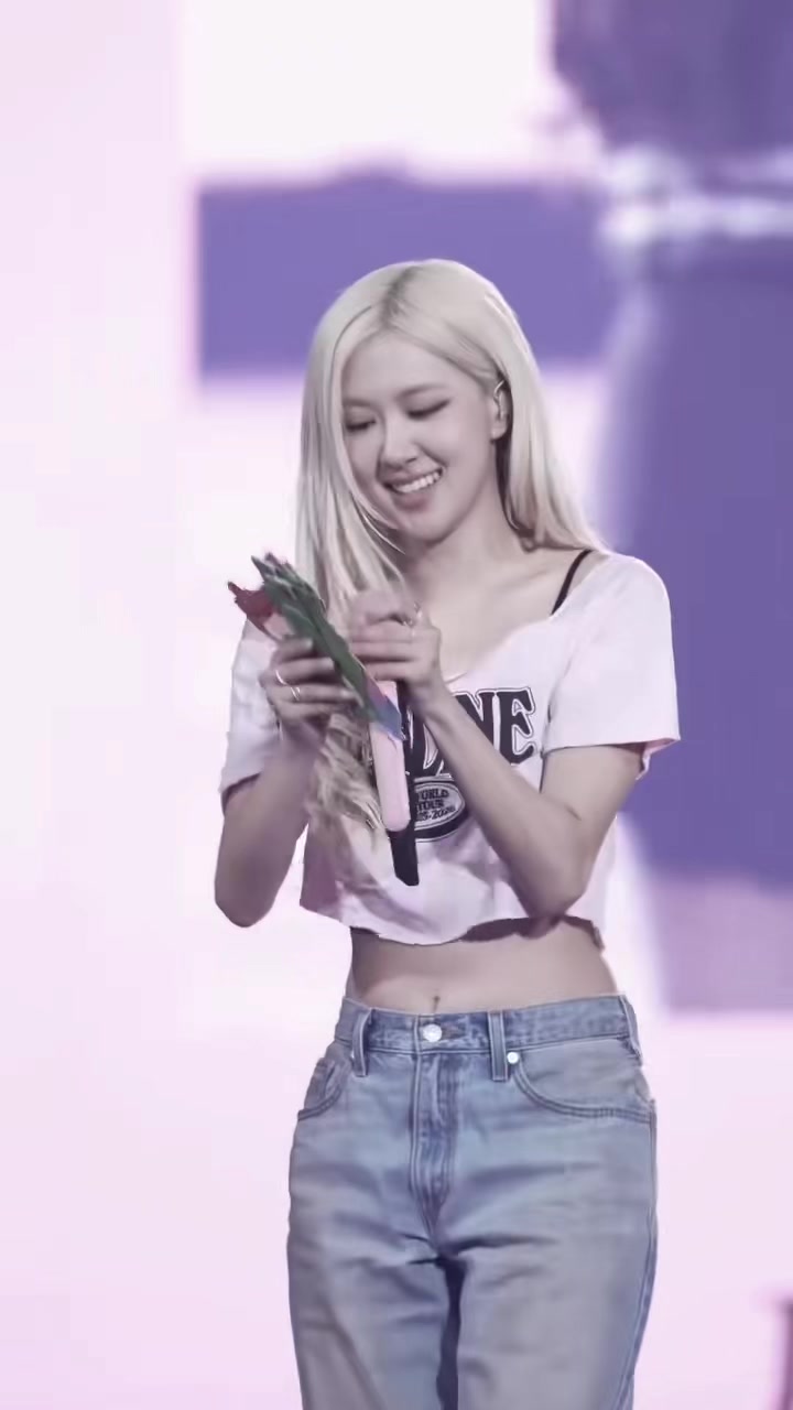 @꒰꒰ 𝓕ᥲᥒᥴᥲm`★ ⤾ Კ