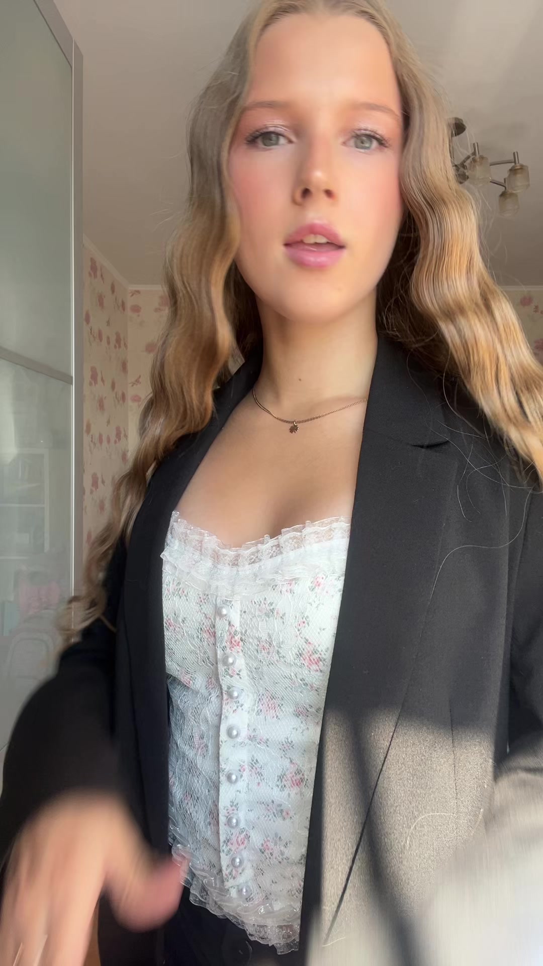 @Vikaaw