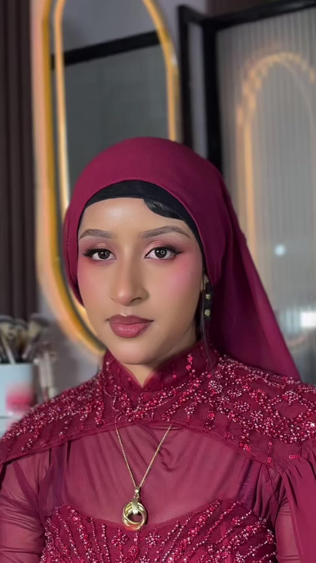 @GLOWUP MAKEUP STUDIO