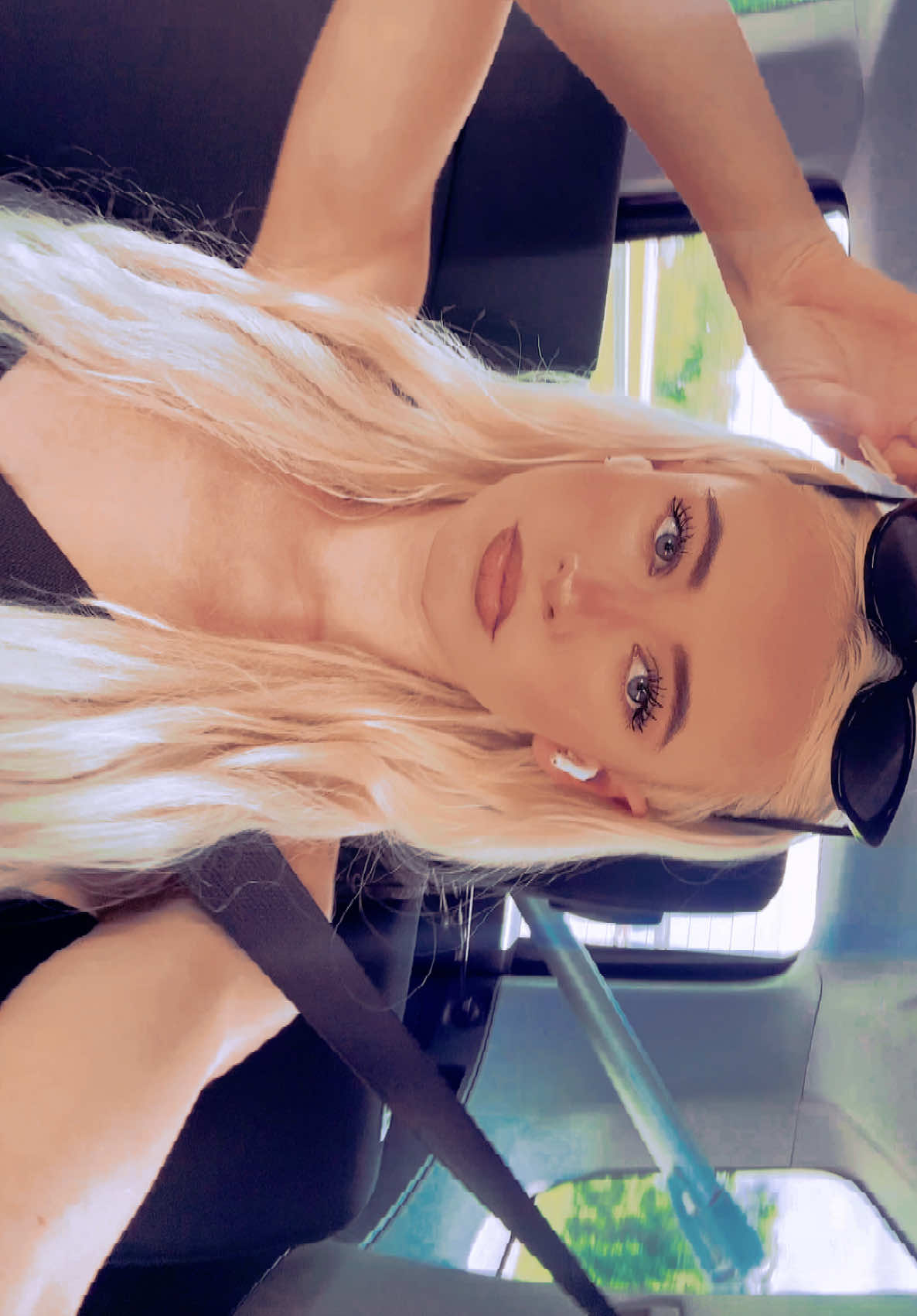 @loveydoveyolivia