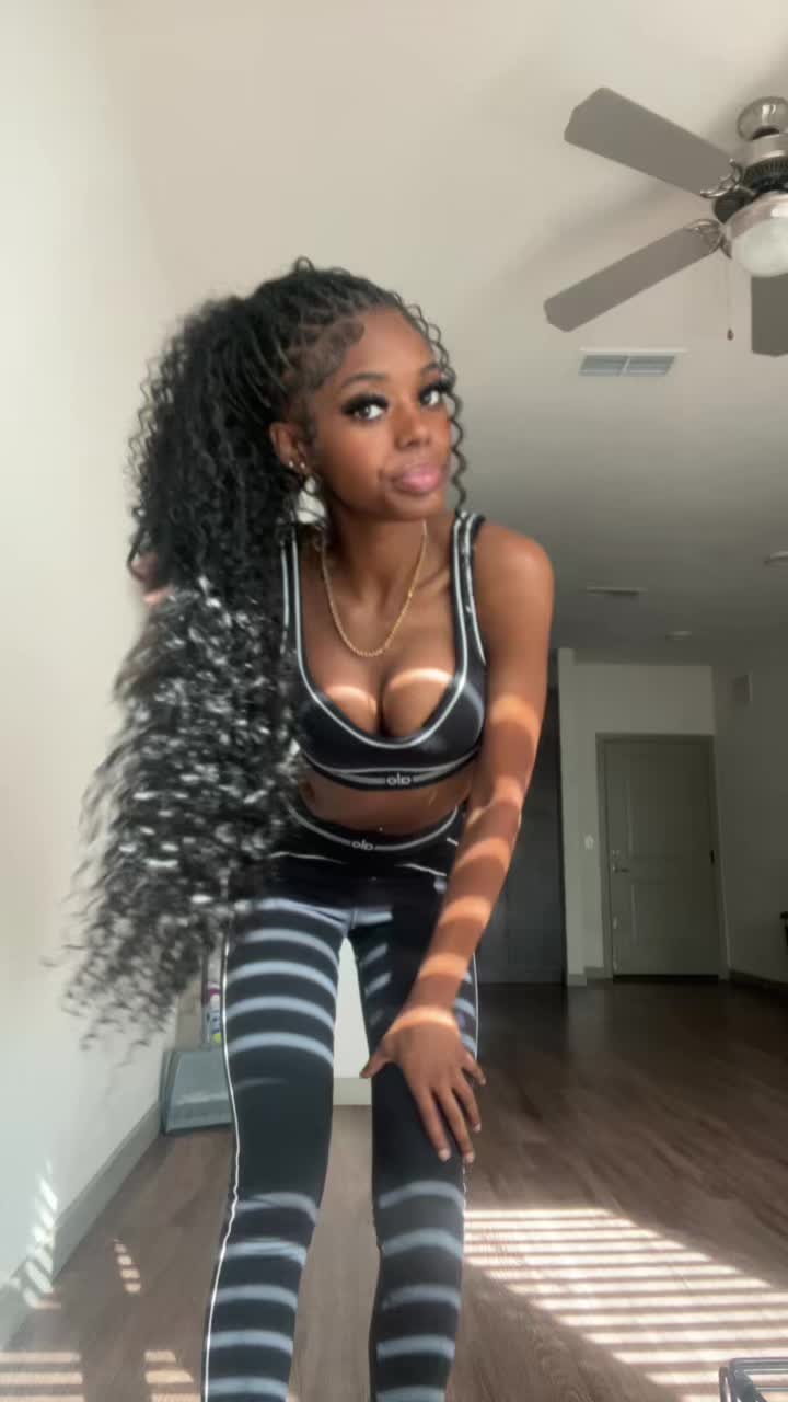 @THE barbie niya