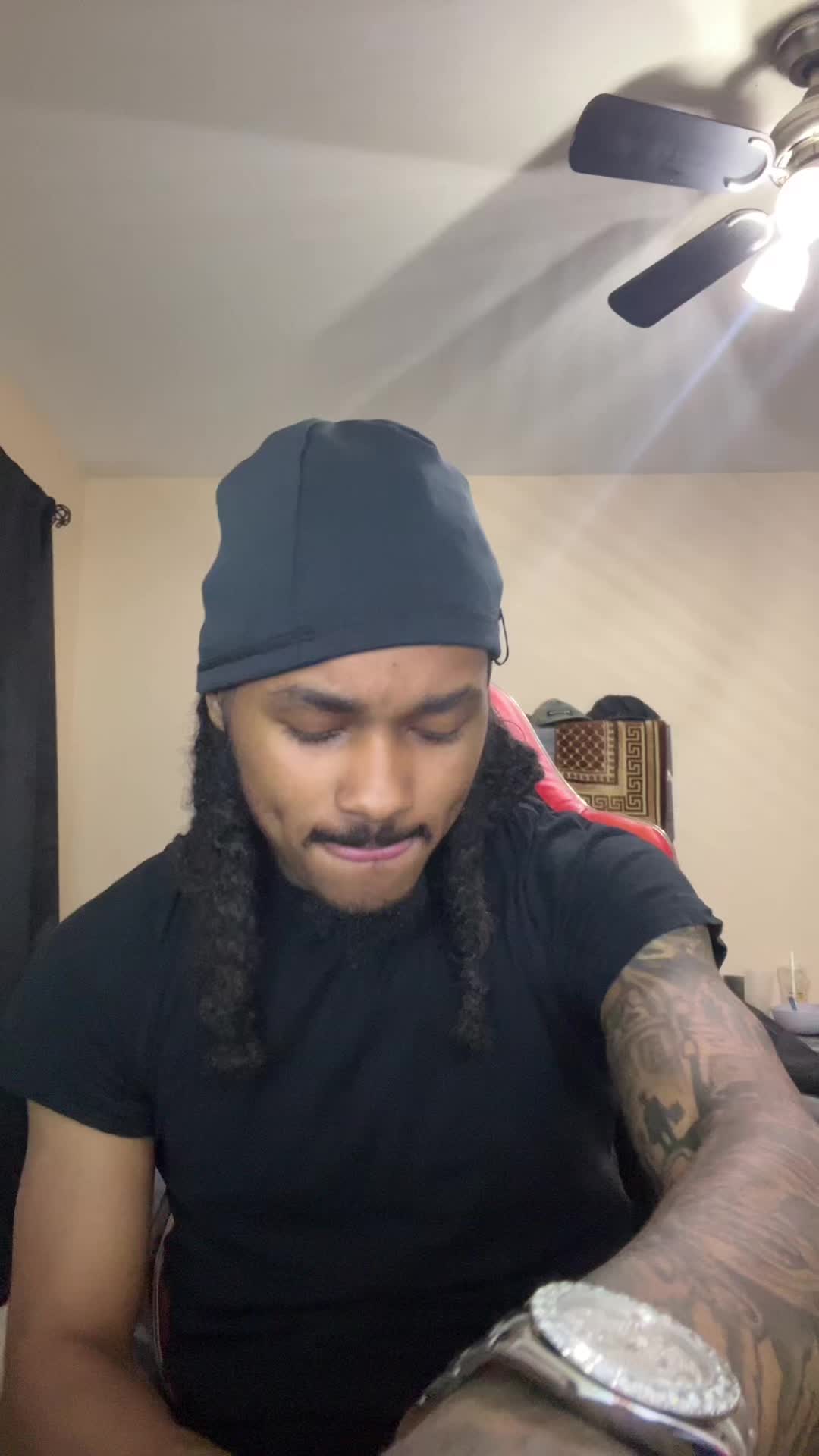 @🎒
