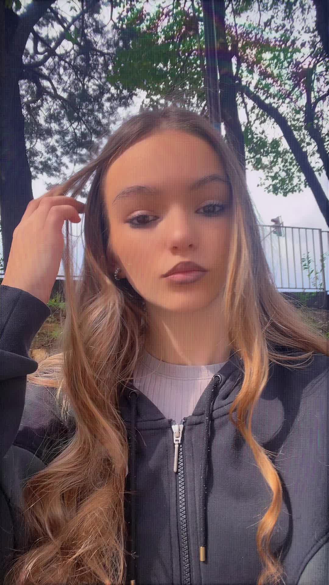 @🙃