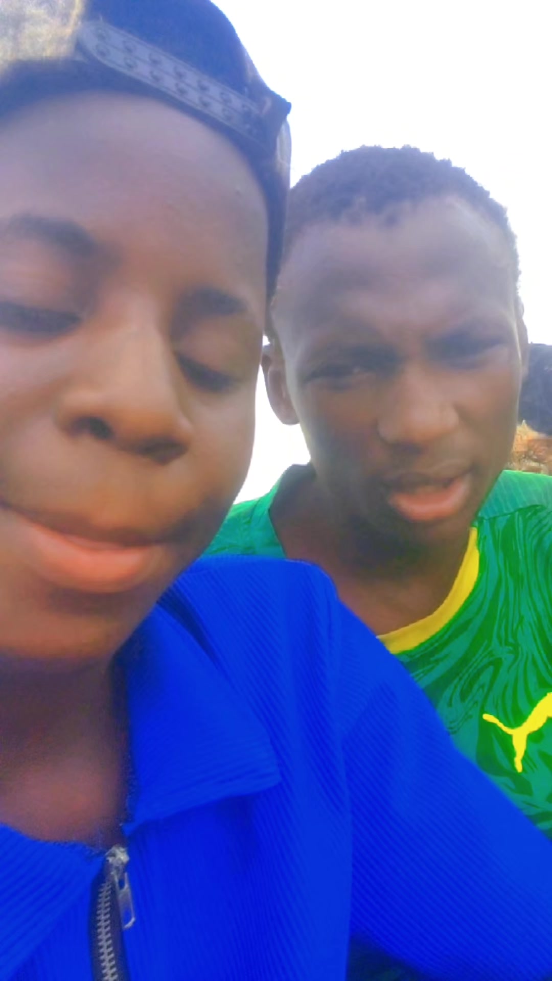 @AIiouGeye⚫️🔴🇸🇳🇸🇳🇸🇳🇸🇳