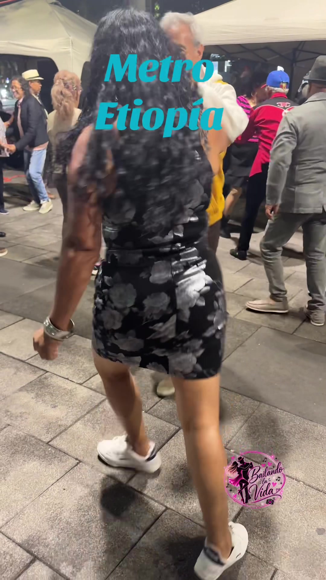 @Bailando la vida