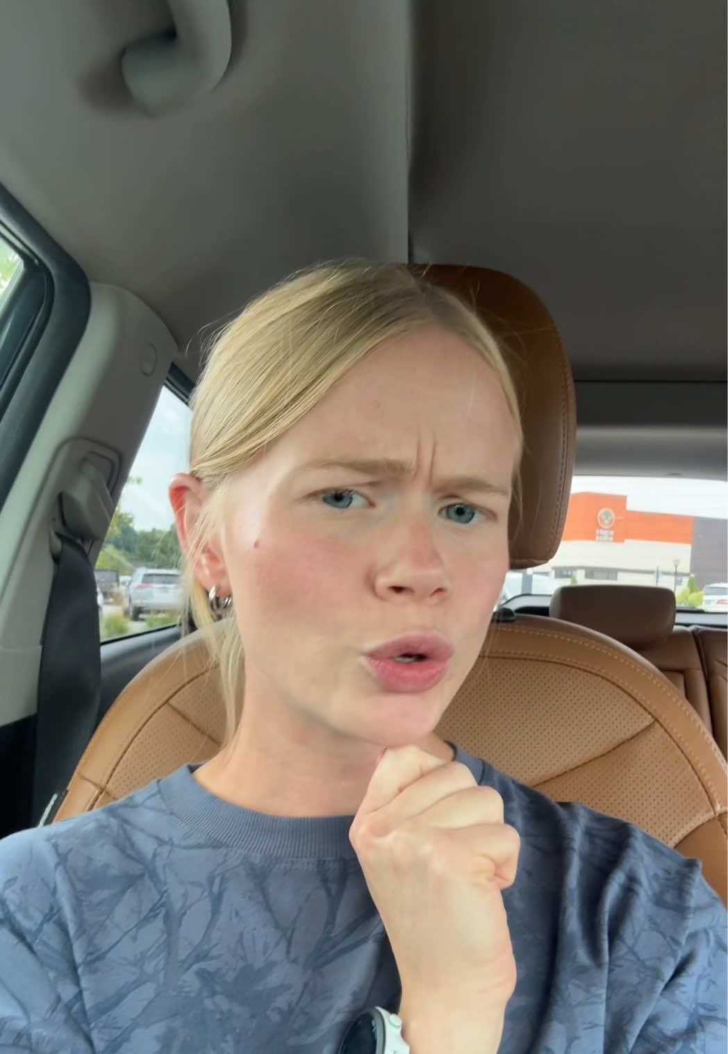 @caroline