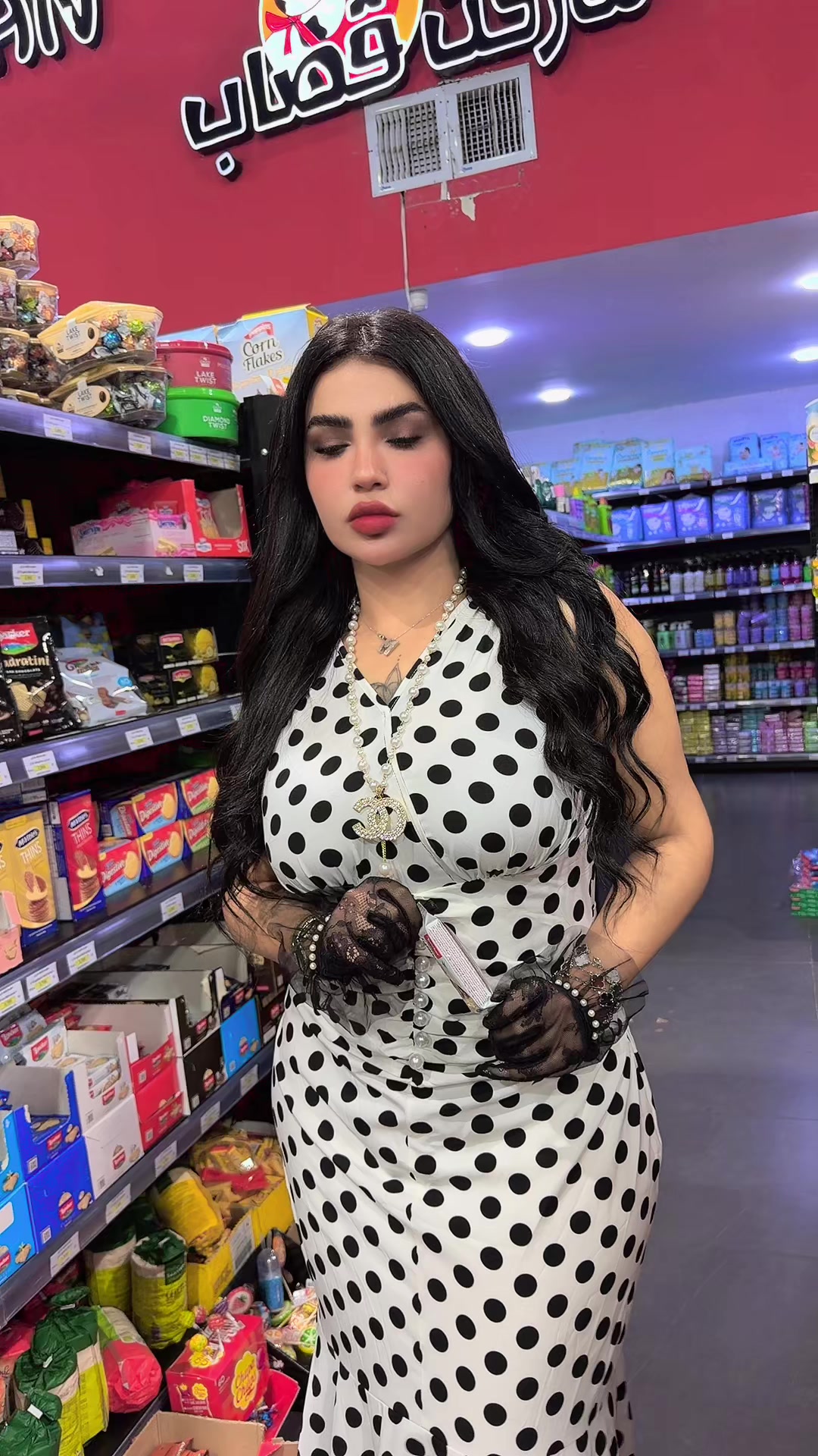 @الفنانه قمر الزمان