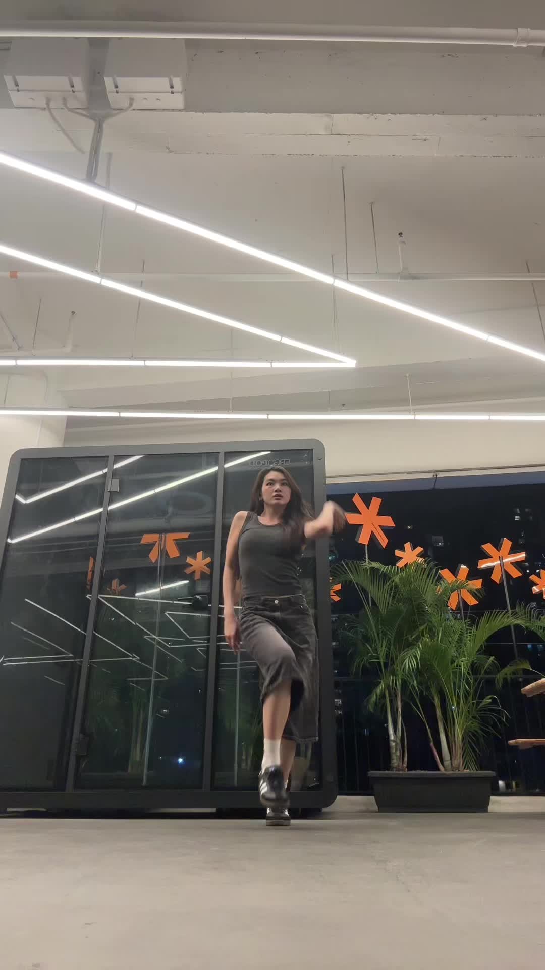 @Sam 🦖