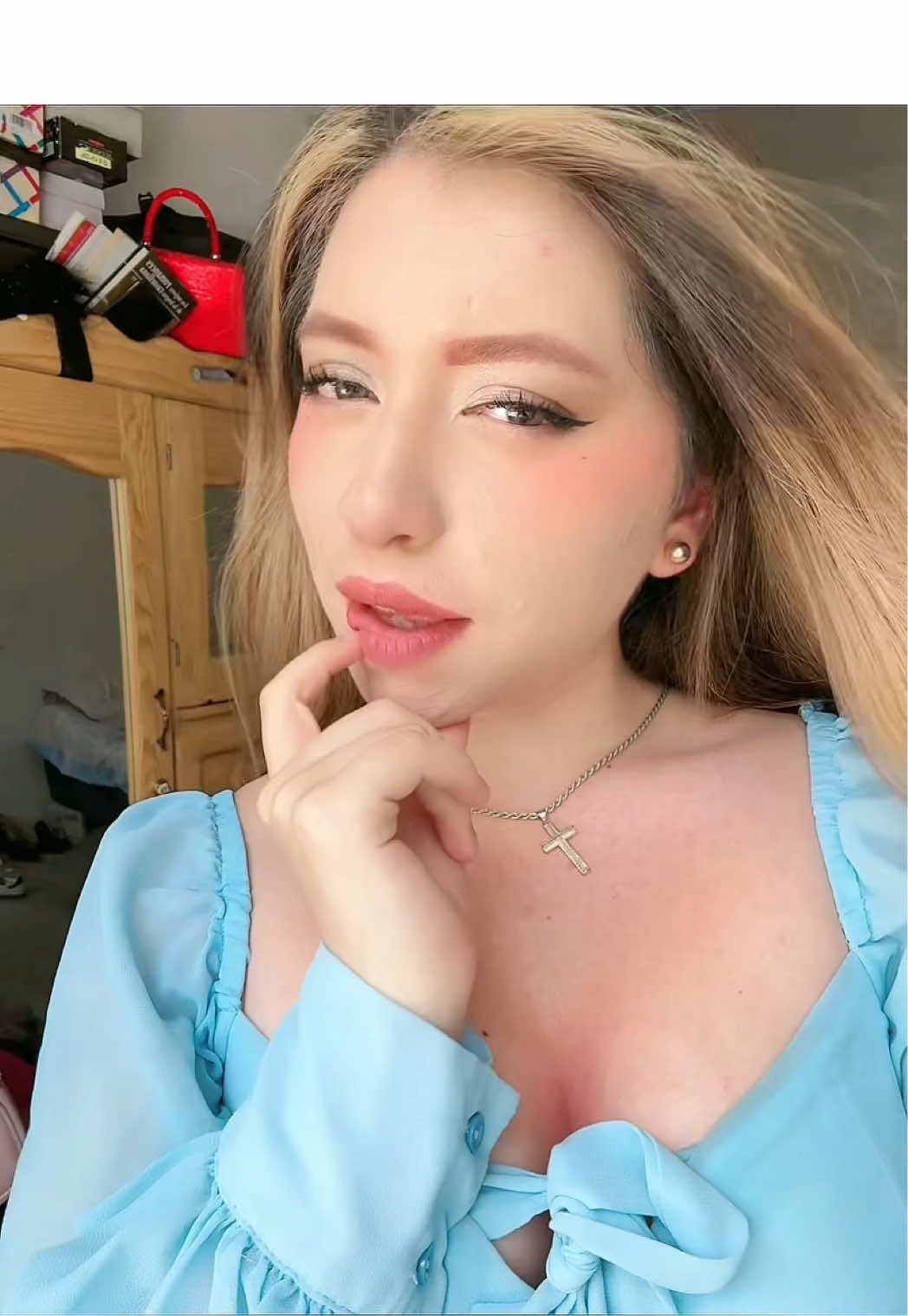@࣪𝒱ℯ́𝓇𝒶𝓁𝓎 ౨ৎ˚⟡