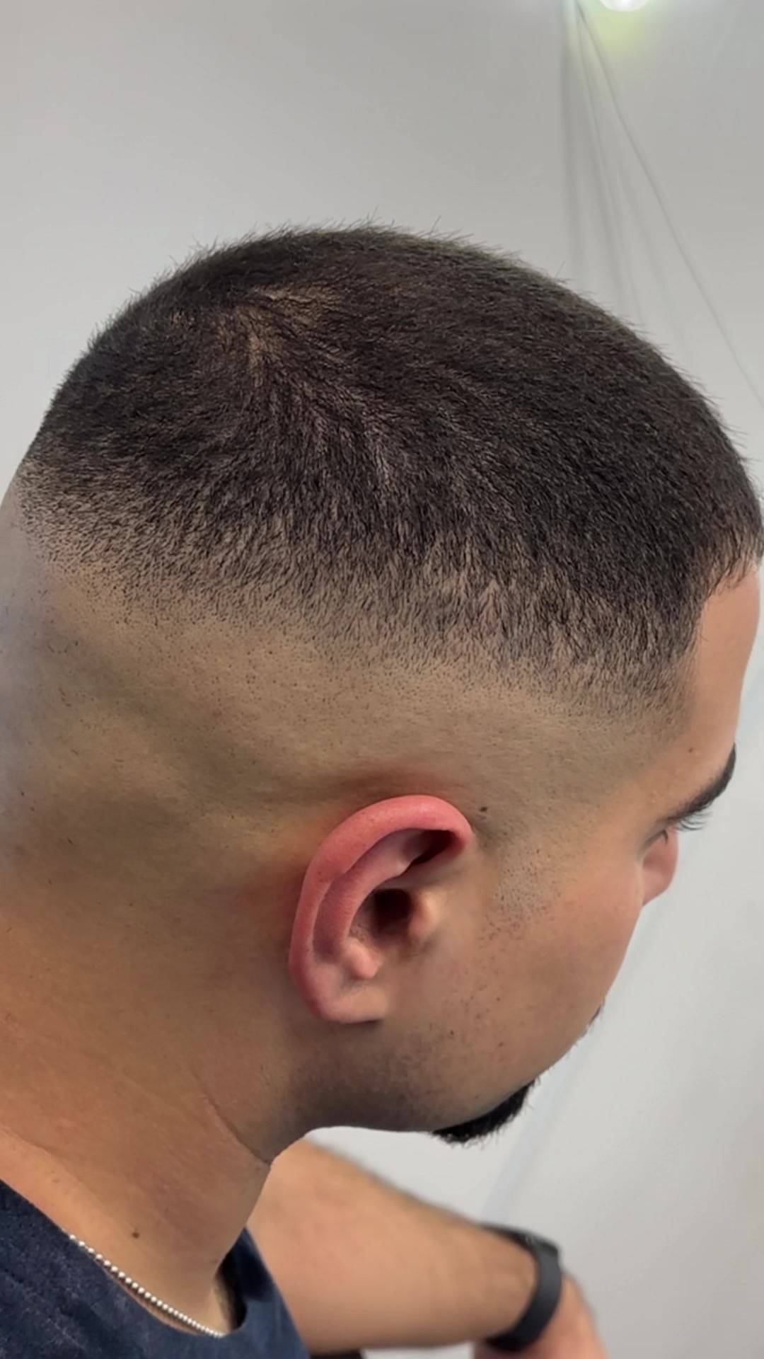 @Sydney Barber • Anto Cuts ๐