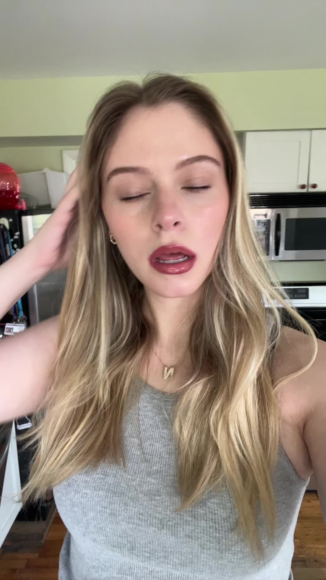@nora