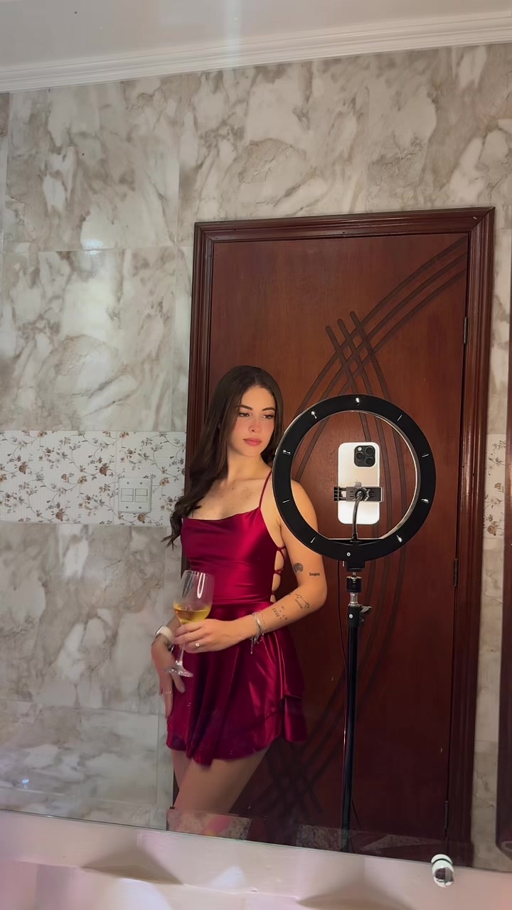 @Anna Karolayne🐎🦅 ᵍʳᶦⁿᵍᵃ 🇺🇸