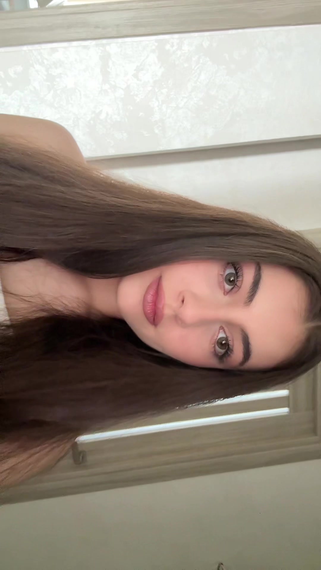 @Элонка🫰🏼