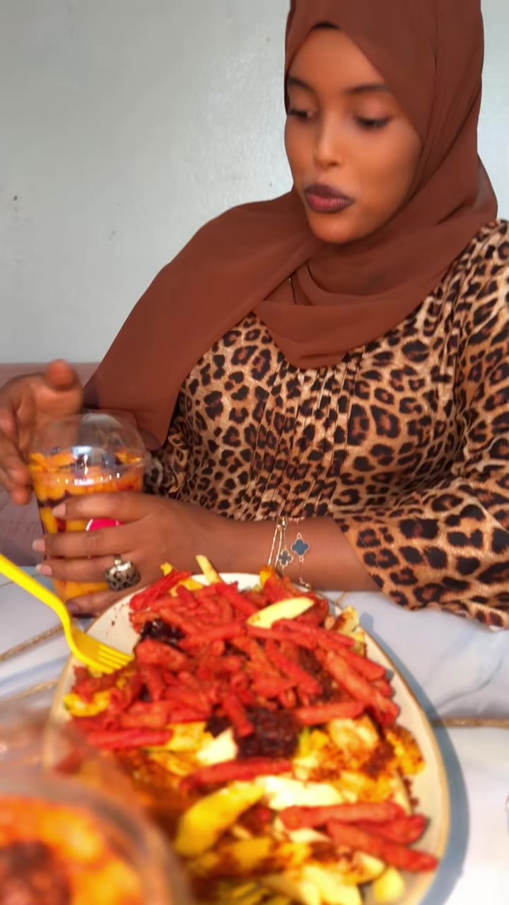 @Fadumo Riyaad