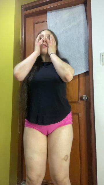 @camilareyeslara