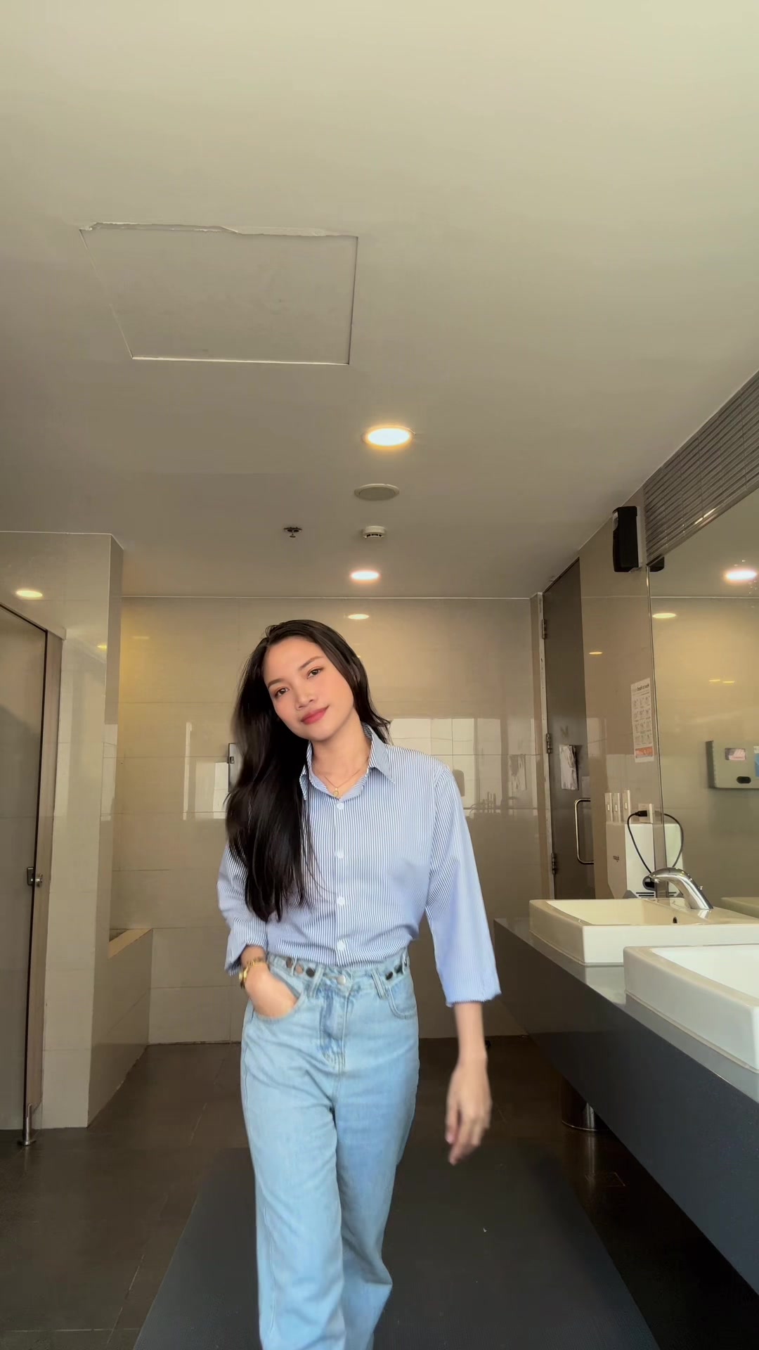 @Yel