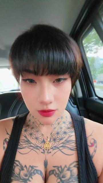 @Lizlim24