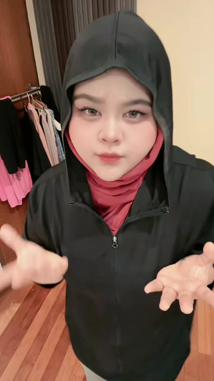 @Syazaliiii
