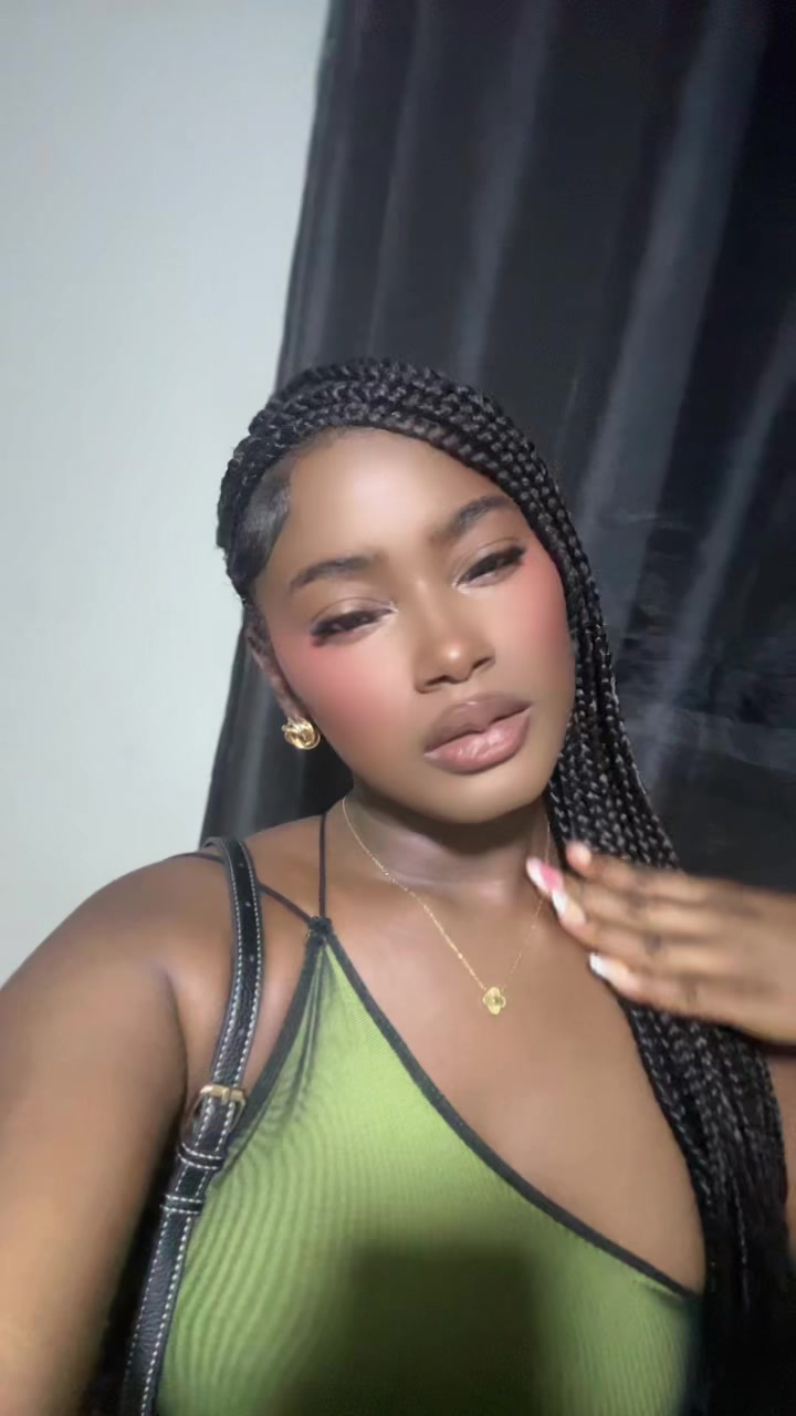 @Sabrina 🦋