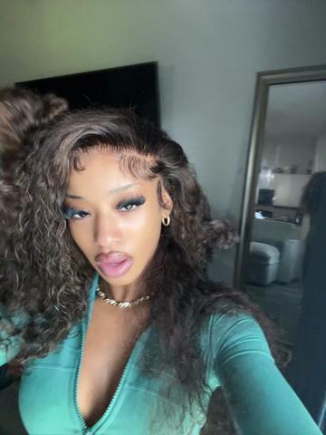 @Adaezeeeee