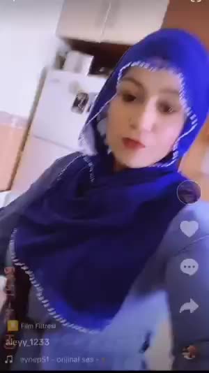@Hülya Gülkırmızı