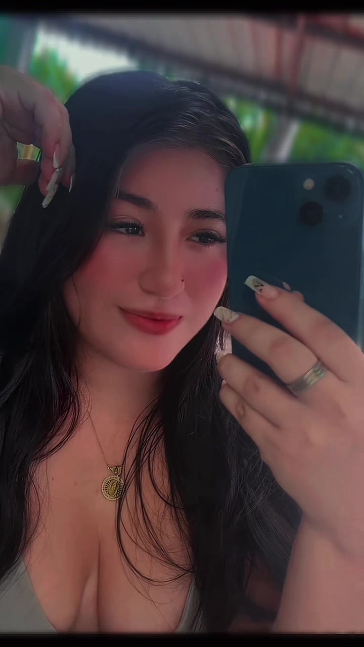 @𝓙𝓾𝓵𝔂😍🍓.