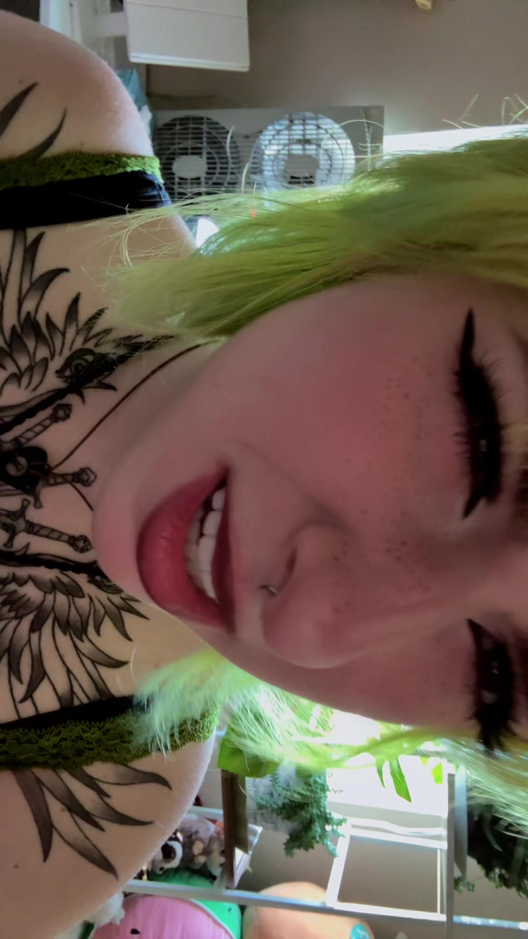 @Impineapplegg