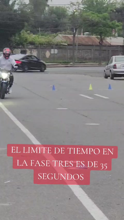 @CLASESDEMOTO.GIXXERMANIA