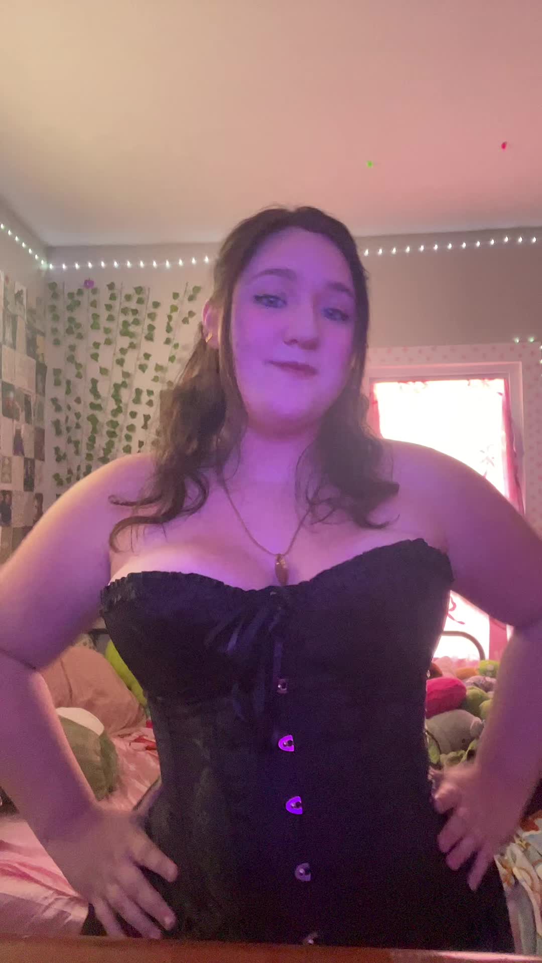 @f_emma_ninomenon