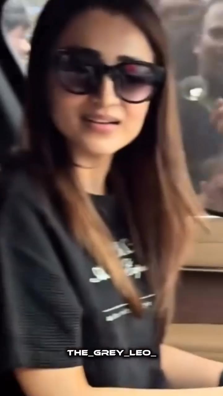 @𝑻𝒓𝒊𝒔𝒉𝒂 💛