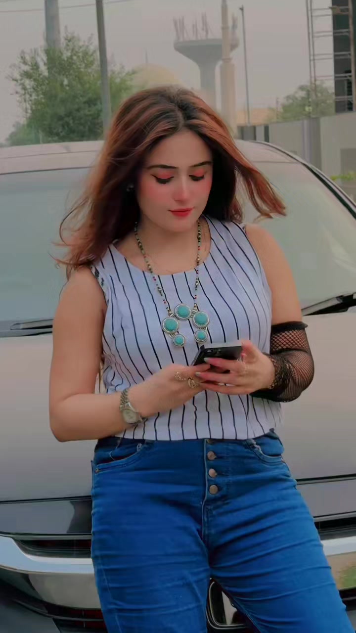 @Aliza shah official
