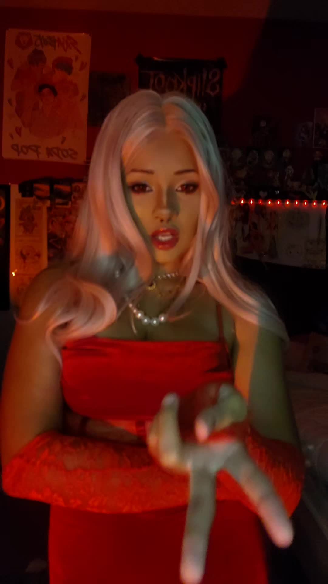 @Tired_cosplayz
