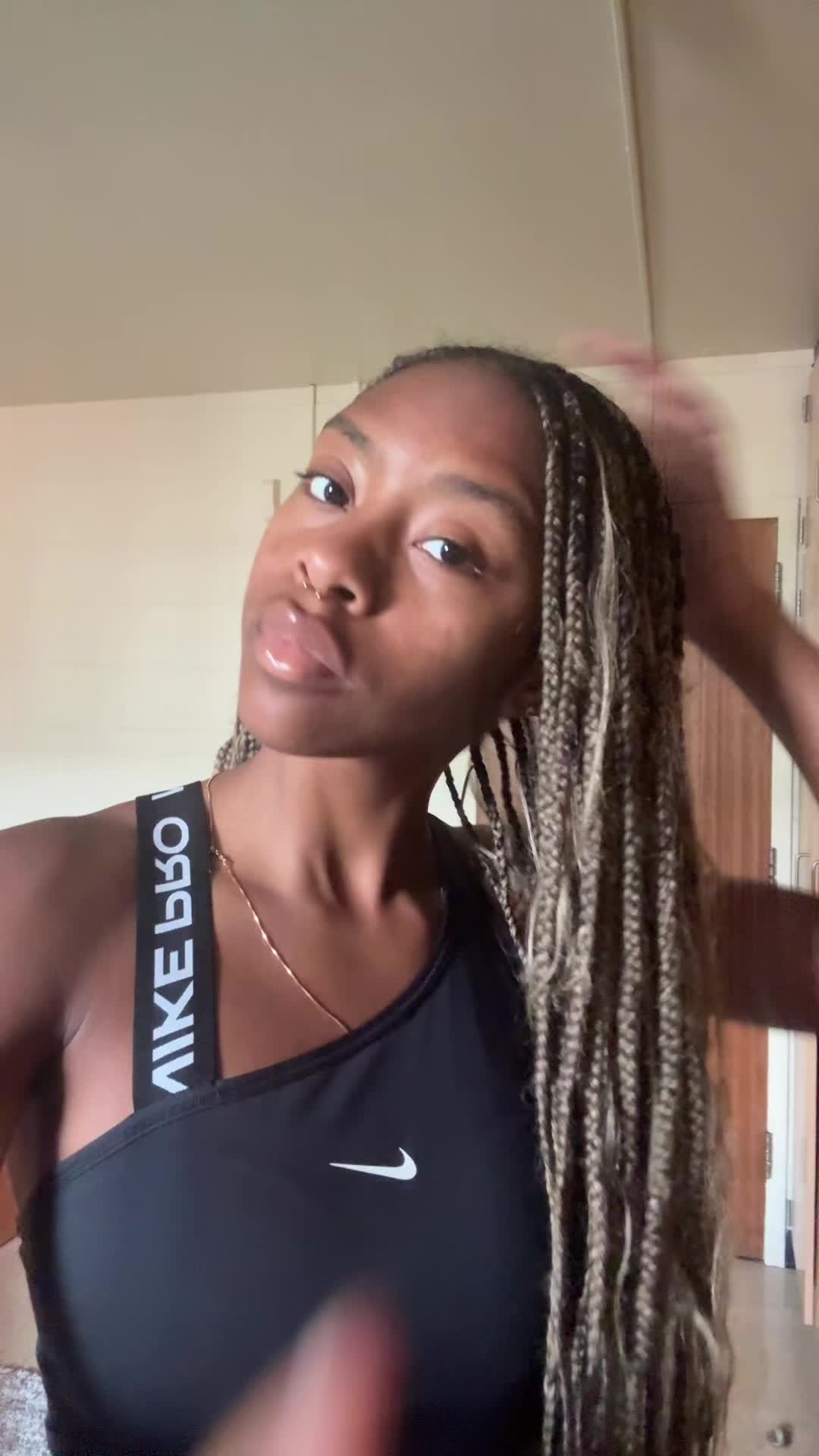 @NAOMI (the queen) & ZARIAH