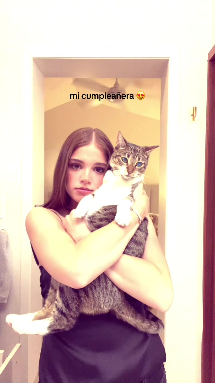 @lucia g