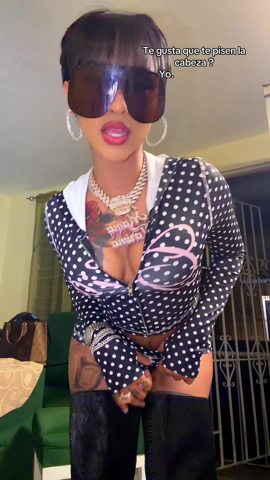 @Laperversa_17