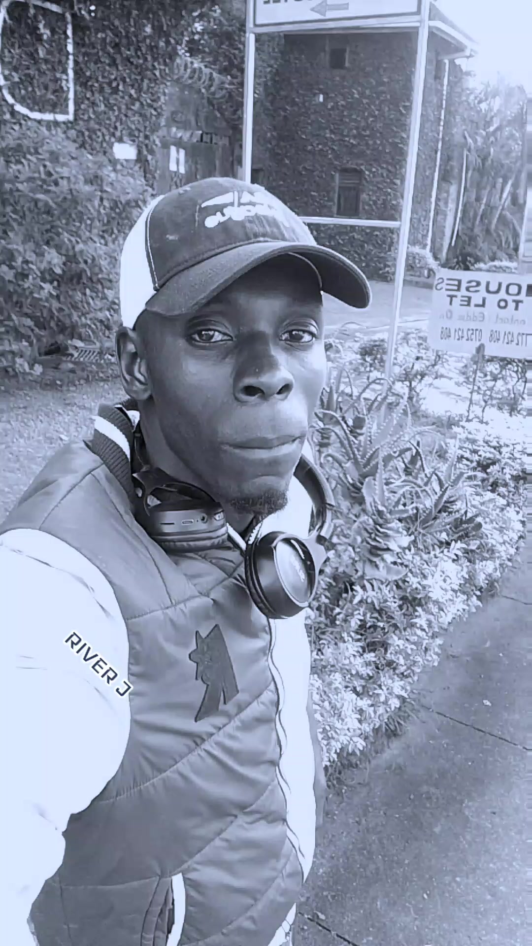@RIVER J OFFICIAL🇺🇬