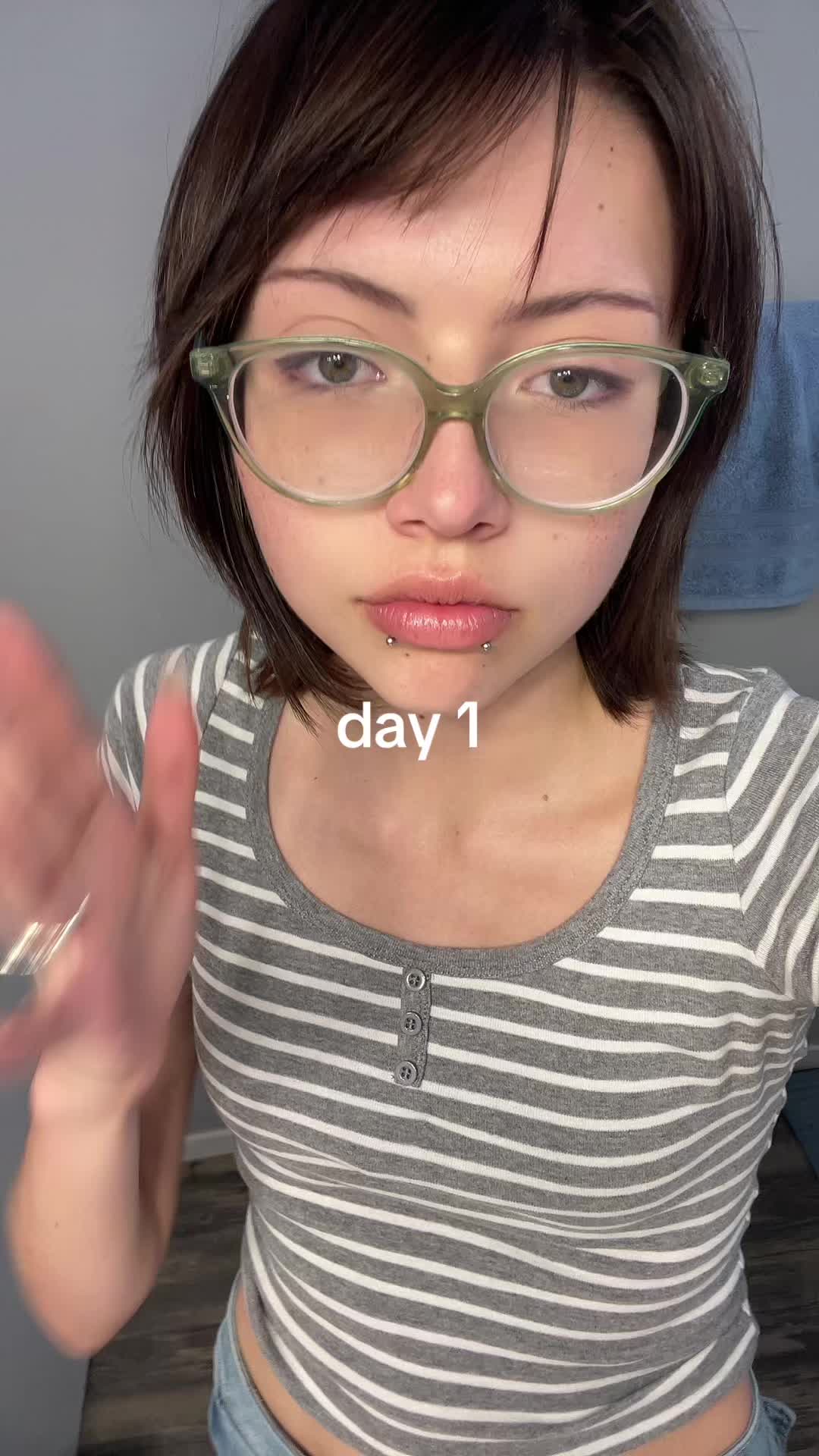 @_.Mothgirl._
