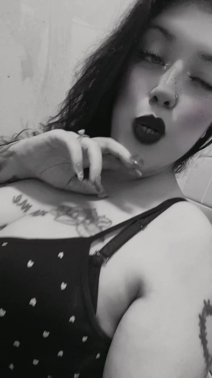 @cherryonishango