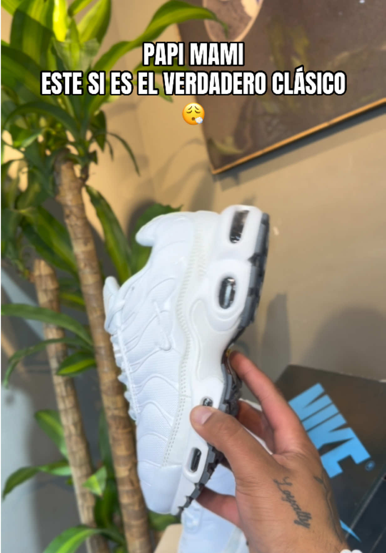 @MONKEYSHOES