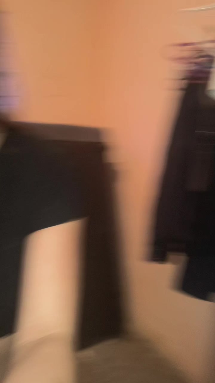@zuriJane22