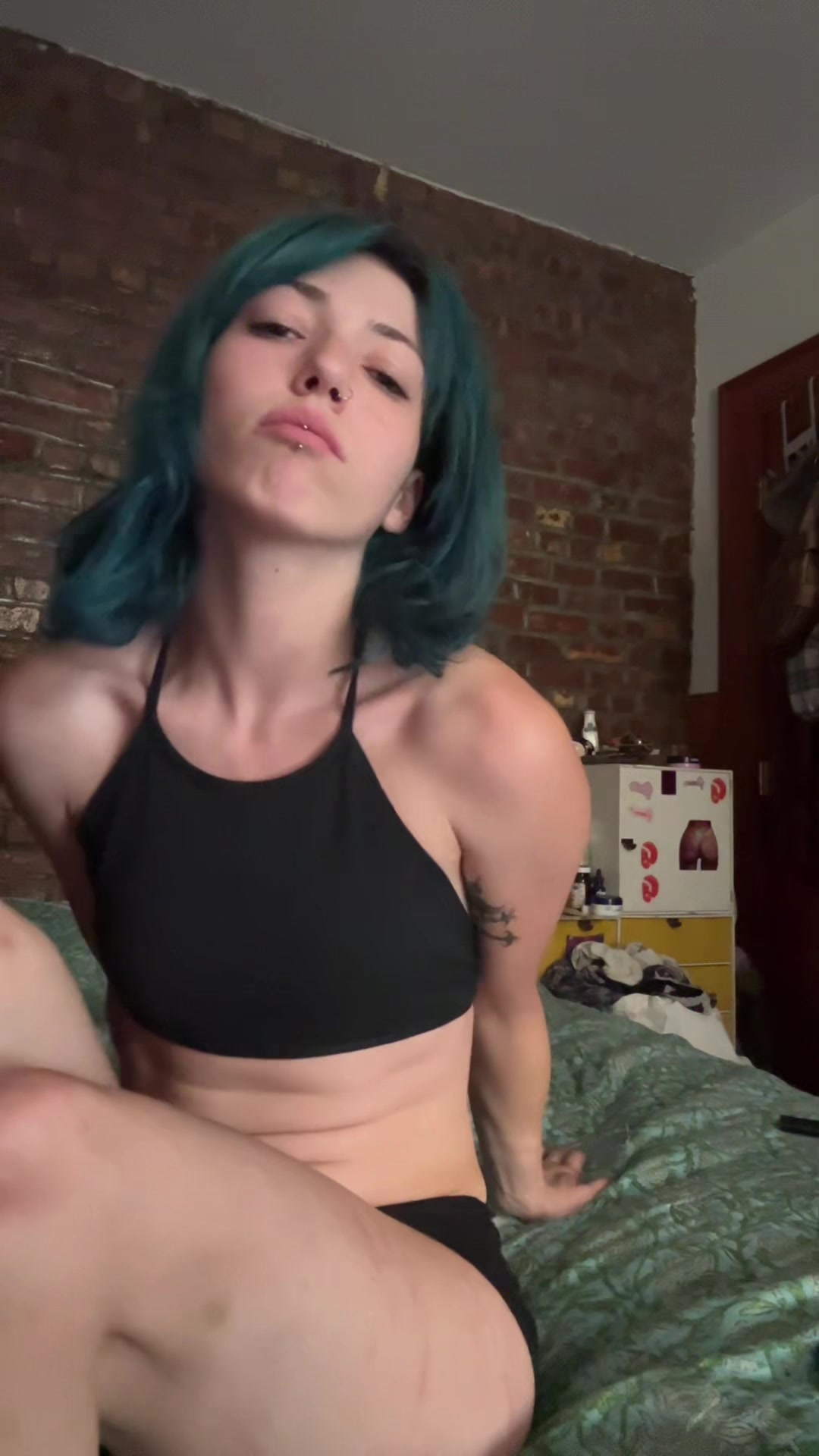 @Liv