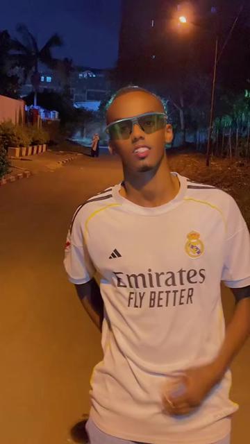@Naanoow 🇸🇴+🆎