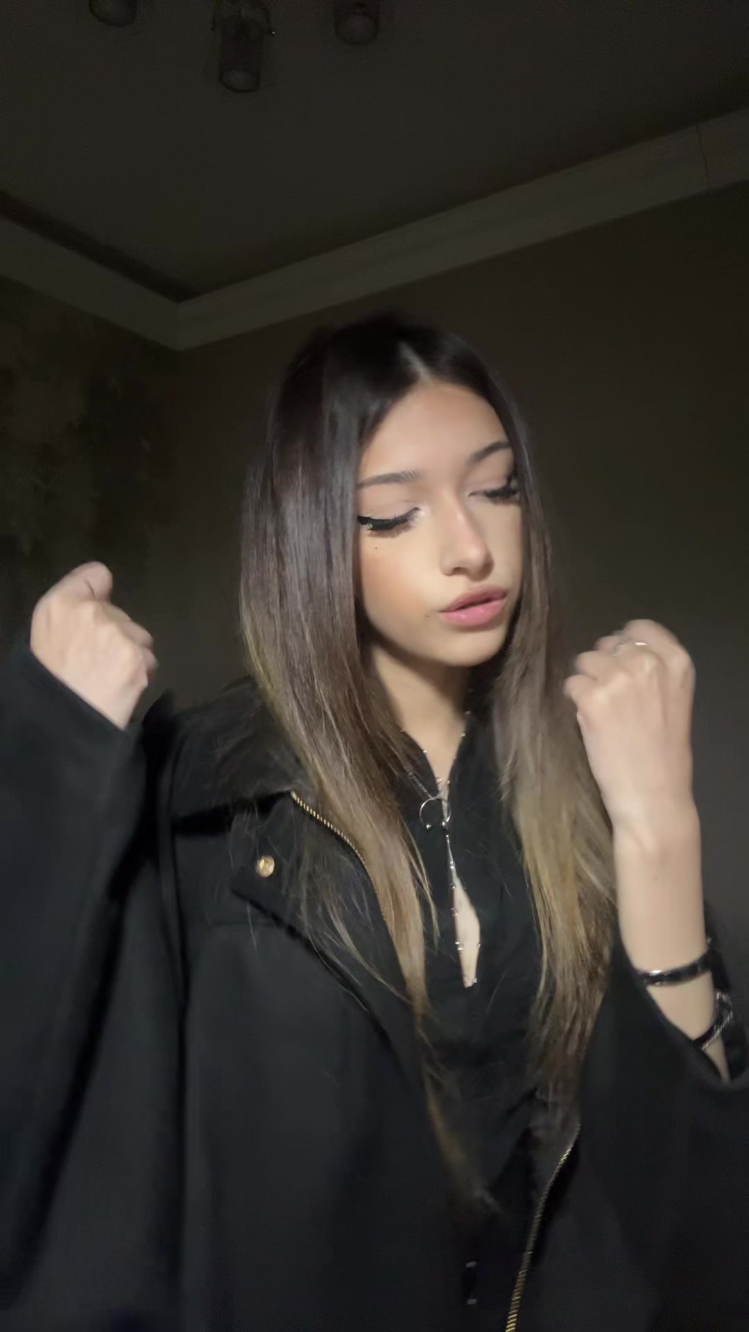 @LIL TESSA