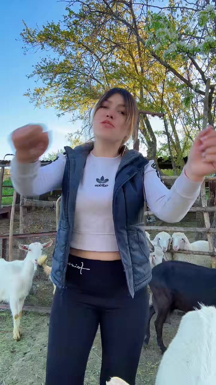 @Moldoveancă🇲🇩