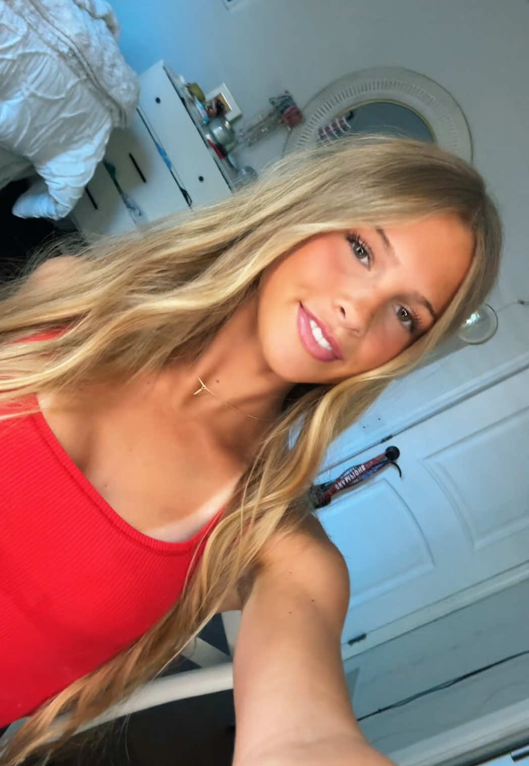 @🦄