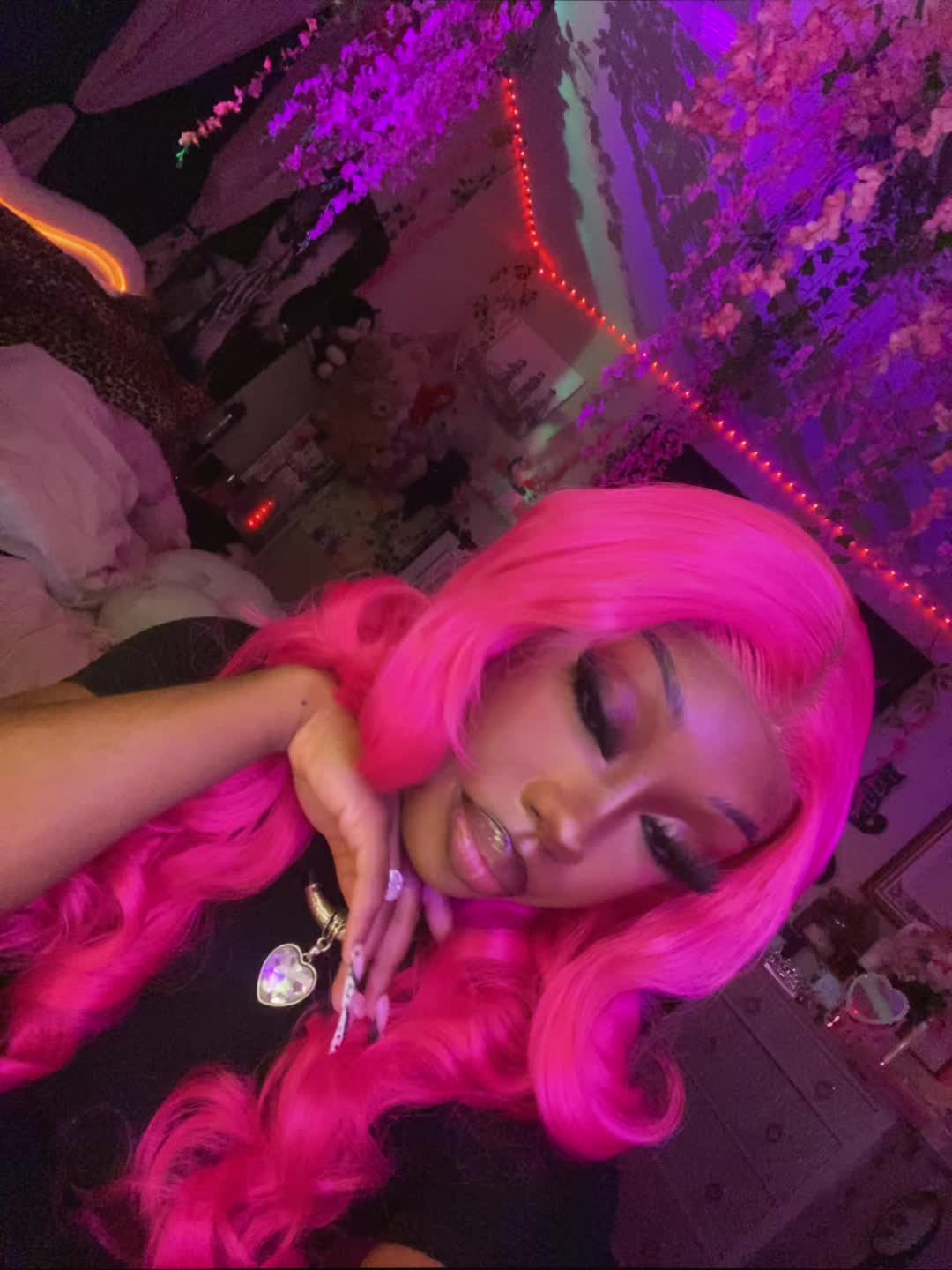 @LeonnaMarie ᥫ᭡