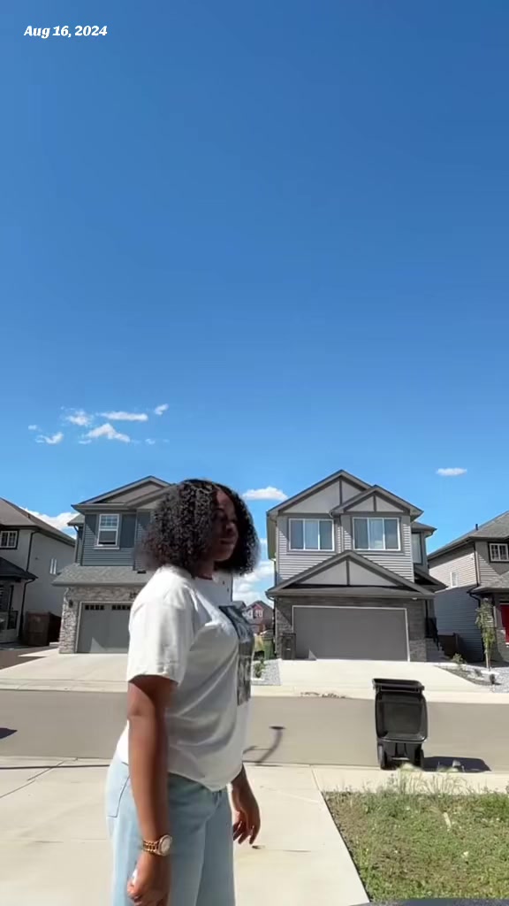 @Annamaria🇨🇦✨🕊️