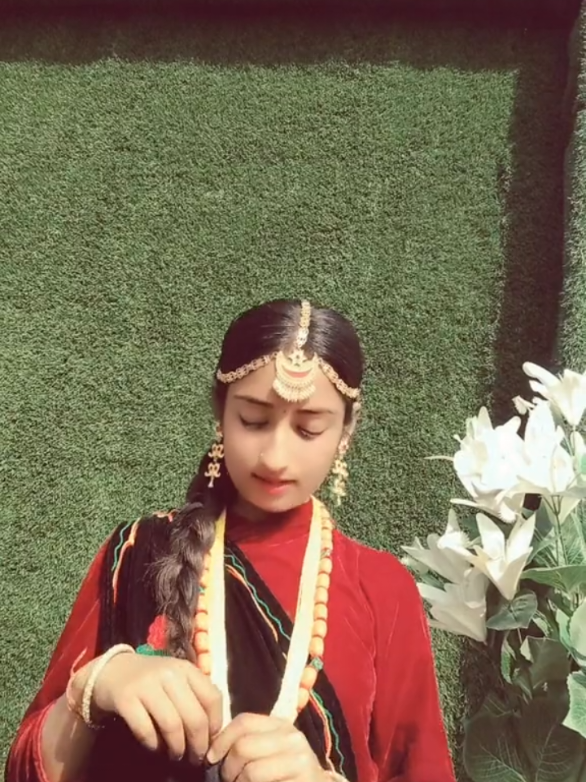 @आयु JHA✨🕊️