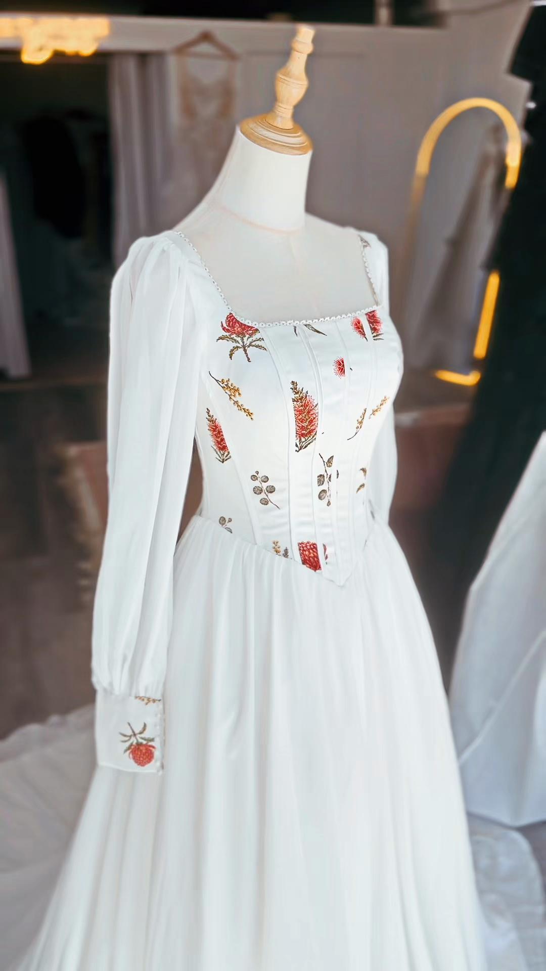 @Desert Moon Bridal 🌙✨