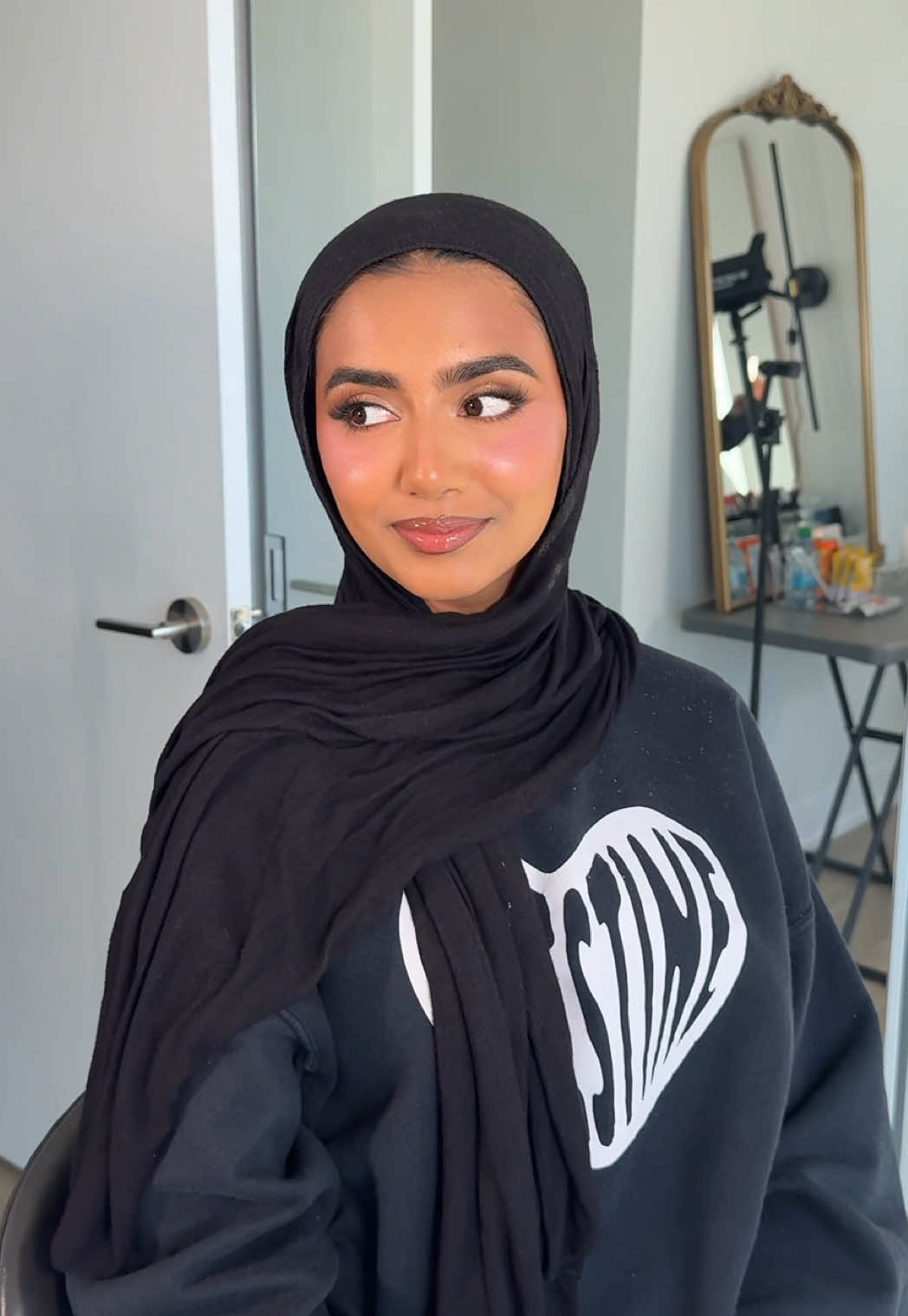 @Makeupbyaishaz